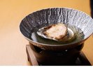 鮑ワイン風味蒸し鍋(上級会席(一例))