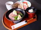 朝食券限定お得なミニ能登牛あぶり丼セット
