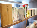 【ライブラリーカフェ】プロが厳選した書籍をお楽しみいただけます