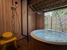 2025年2月にリニューアルした特別室【利休】専用露天風呂