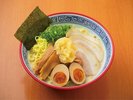 豚骨にんにくラーメン
