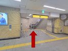 Osaka Metro 䓰ؐ 5ԏon֐i݂܂