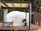 ドーム側面 全天候型のお食事場所 富士山が正面