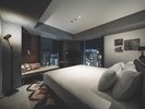 【デラックス_コーナーダブル】すすきののシンボルで有名な“あのお方”と共にグラスを傾けてみては。