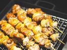 室蘭焼き鳥:甘辛く濃い目のタレが特徴で、洋からしをつけるのが定番です。