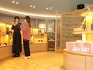 【ラウンジ葵内売店】営業時間:9:30A.M.ー5:00P.M.