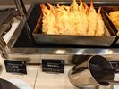 朝食バイキング例 エビの天ぷら