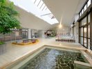 ■大浴場(内湯)広々とした内湯で、天然炭酸泉の心地よい泡に包まれてリラックス