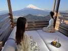 �ɓ��̍��p�m���}�p�[�N�x�m���e���X���ق���ԂłT����
