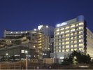 ホテル外観(夜)