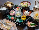【朝食】旨味を凝縮させたお味噌汁や季節の干物