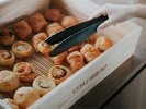 【軽朝食パンサービス】選び抜いた素朴な味の「天然酵母パン」お好きなものをご自由に。