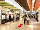 【JR・京急線横浜駅東口の地下ルート】Dしばらく道なりに真っ直ぐ進んでください。