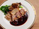 当館のメインディッシュと選りすぐりのワインで堪能