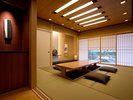 6F 日本料理「桂」 日本庭園が見える落ち着きある座敷席