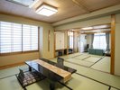 【特別室城陽】やさしい自然の光と緑に包まれた純和室。