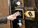 ■カードキーをかざすことでエレベーターを作動させることができる、防犯性に優れたセキュリティシステム。