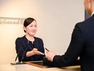 スタッフが最高の笑顔でお出迎え。