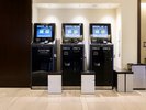 各種クレジットカードやQR決済にも対応。