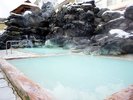 高湯温泉の真っ白な湯で極上の癒しを堪能!