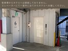 ホテルお隣に駐車場!移動も楽々スムーズ。