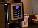 【ロビー】様々なメニューが選べるコーヒーマシン