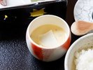【朝食】なめらかな口当たりの出汁香る茶碗蒸し
