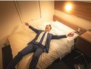 やや暗めの明るさが眠りを誘います ※使用感イメージ