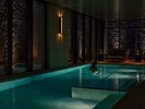 屋内プール。ご宿泊ゲストは無料でご利用いただけます(130cm以上のご利用に限ります)。