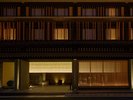 デュシタニ京都は世界遺産「西本願寺」の門前町のエリアにあります。