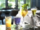 「デュシット・ギャラリー」。特製のアフタヌーンティーをはじめとするデザートやお飲み物をご用意。