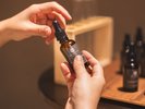 デトックス、ディープスリープ、ディストレス用のエッセンシャルオイルを、体調に合わせてお選びください。