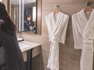 客室内のバスルーム