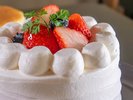 いちごの生クリームデコレーションケーキ数量限定販売メッセージプレートお付けできます