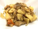 日替わり朝食一例:肉じゃが(元祖おふくろの味!)