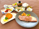 【洋食御膳】メイン:サーロインステーキ 揚げ物:カニの甲羅揚げ