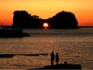 円月島(夕日)
