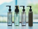 【客室アメニティー】各種スキンケアアメニティーをご用意いたしております(一例)