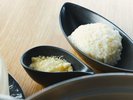 【秋季・冬季限定:季節の鍋】〆のリゾットにはグパルメザンチーズを使用(一例)