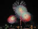 毎年8月1日、菊ヶ浜沖で「萩日本海大花火大会」が開催され7000発の花火が夜空を彩ります。