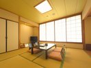 【2階和洋室(一例)】和室8畳|お布団最大4組