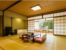 【2階 15畳和室】約64平米(15畳+広縁+洗面所等含む)|お布団最大6組