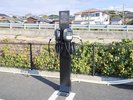電気自動車充電器