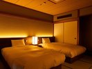 【特別室】寝室・夜
