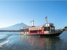 河口湖遊覧船/当施設から乗り場までお車で約10分。河口湖を湖上から優雅に楽しむ遊覧船。