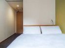 <客室>◆シングル◆15平米 【ベッド 140cm x 195cm】