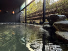 広々とした湯船で、旅の疲れをゆっくり癒せます