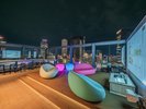 【屋上テラス】夜景の中で楽しめる”ルーフトップテラス”。難波千日前は大阪映画発祥の地です。