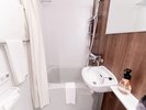 シングルルーム バス・トイレ機能的でコンパクトな仕様になっております。
