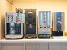 挽きたてコーヒーもある種類豊富なドリンクバー